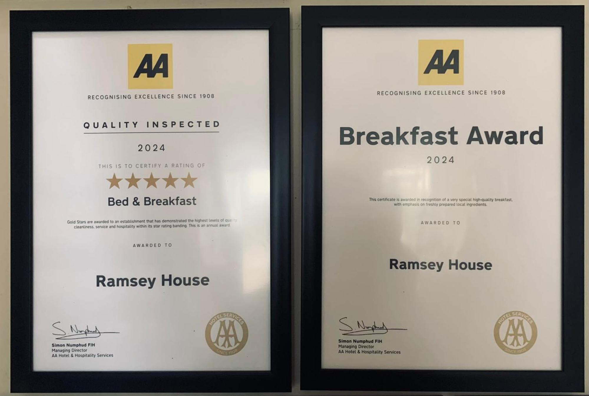 Ramsey House - Luxury Licensed B&B - Parking And Guest Lounge St. Davids  Kültér fotó